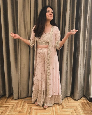 manu-bisht-height-and-weight